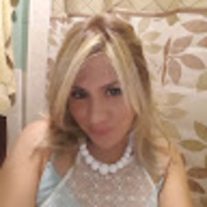 Meet your Posher, Claudia